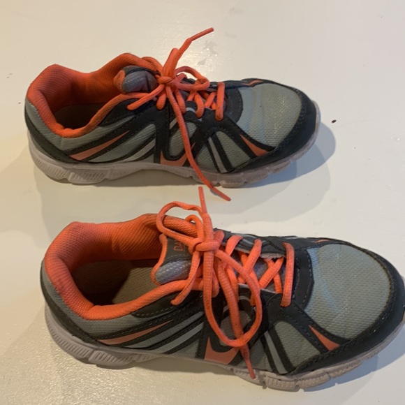Danskin Sneakers Gray & Peach size 6 - Picture 4 of 5
